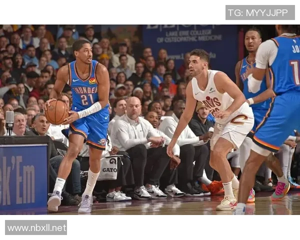 2003年NBA季后赛魔术队与骑士队激战回顾与精彩瞬间分析